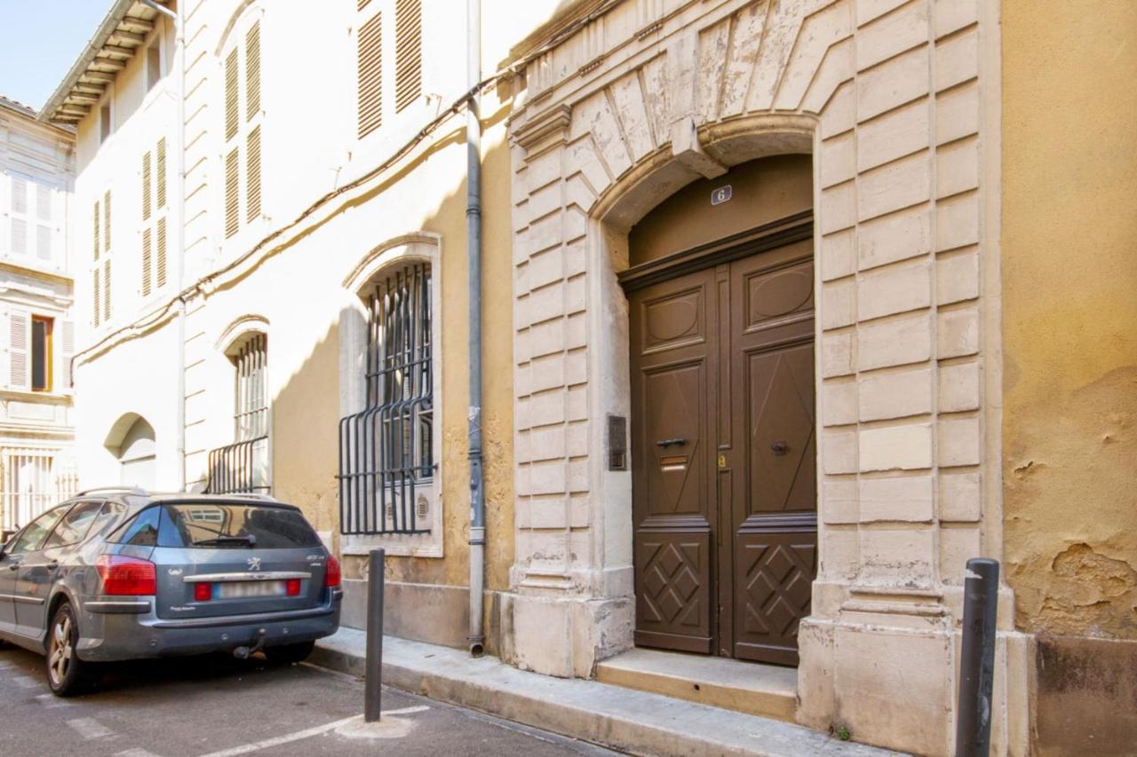 Charming Traditional Flat With Garage At The Heart Of - Welkeys Appartement Avignon