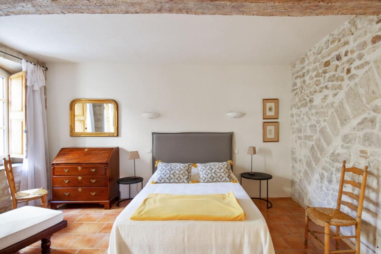 Charming Traditional Flat With Garage At The Heart Of - Welkeys *